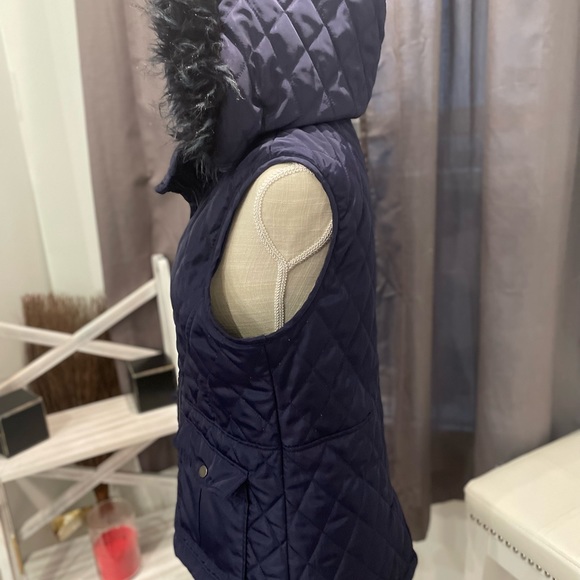 Miami Gorgeous Hoodie Vest - Picture 6 of 7